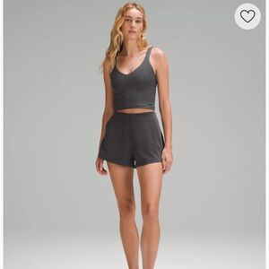 Ribbed Softstreme High-Rise Short 2" size 4 excellent condition